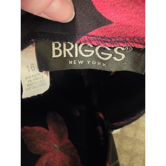Vtg Briggs New York Skirt 16W Stretch Black W Red Flowers USA Made Whimsigoth - Picture 9 of 9